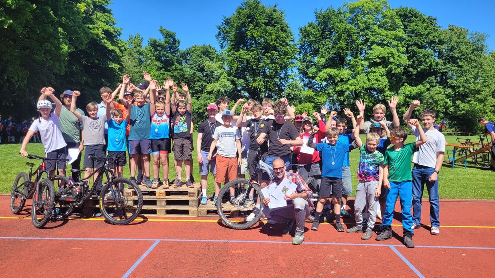 Siegerehrung bei einem Mountainbike-Wettkampf